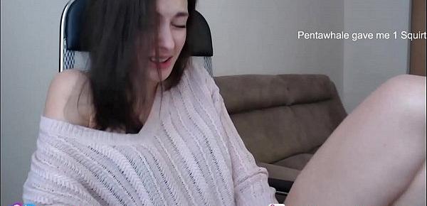  A vibrating toy in her pussy, she wriggles like this and makes a squirt. Crazy Koketochka555